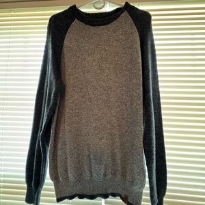 Roots Gray and Black Crewneck Sweater